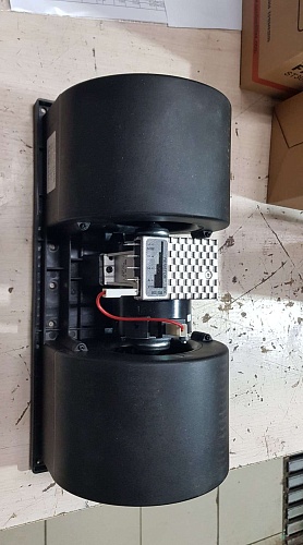 Мотор отопителя ZL50GV-ZFFJ/KT22-2X18 Мотор отопителя ZL50GV-ZFFJ/KT22-2X18